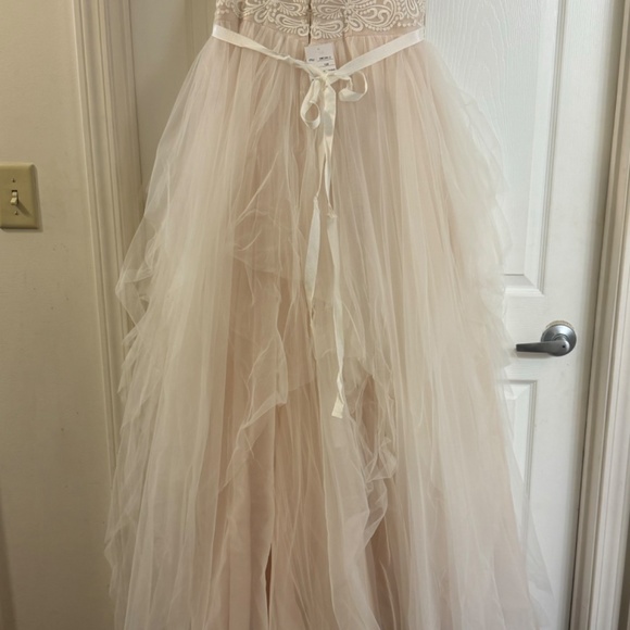 Wedding - Picture 5 of 6